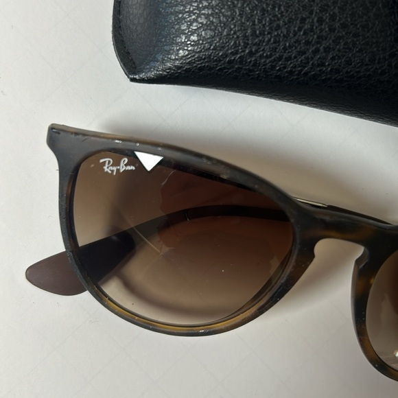 Ray-Ban Brown Tortoiseshell Round Sunglasses with Black Case main image 5